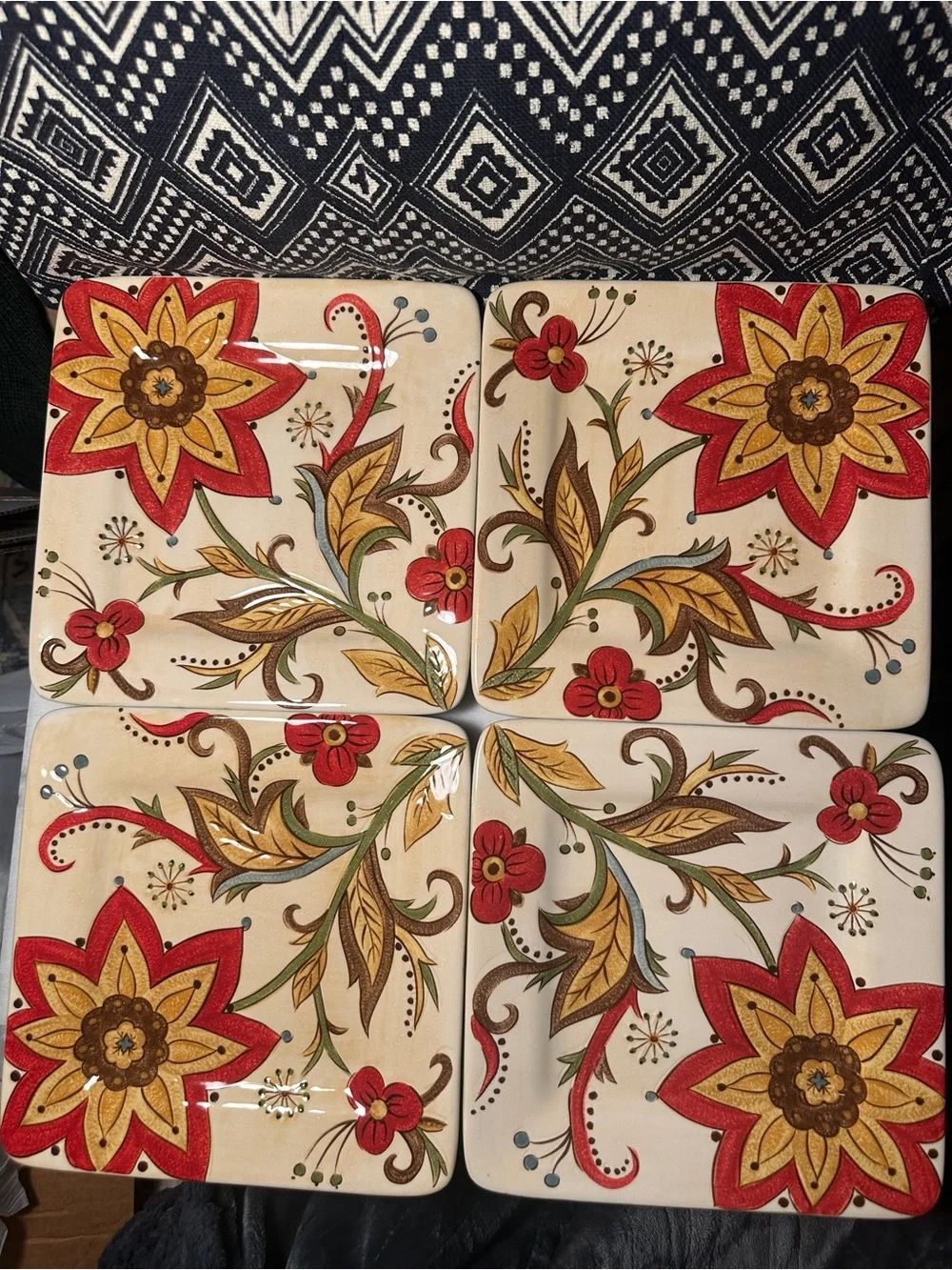 Pier 1 Floral Decorative Dinnerware Plate in Red, Gold, Green